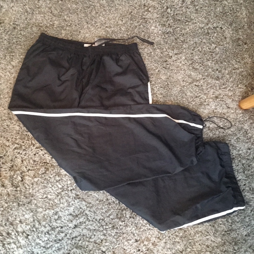Gray Ladies Athletic Works 4/6 Pants